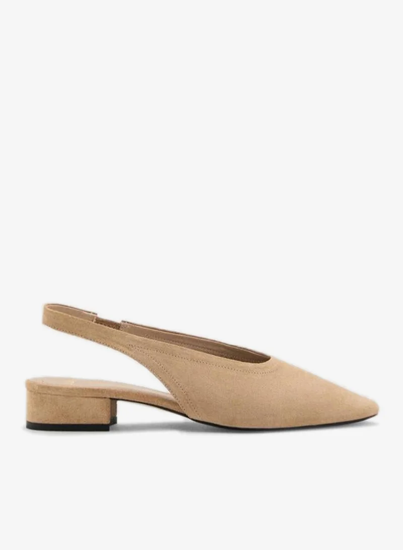 مانجو حذاء بكعب عريض من الجلد