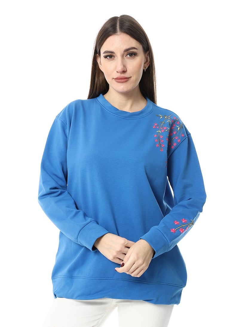 Caesar WomenEmbroidery Melton sweat Shirt With Long Sleeves  - Image 1