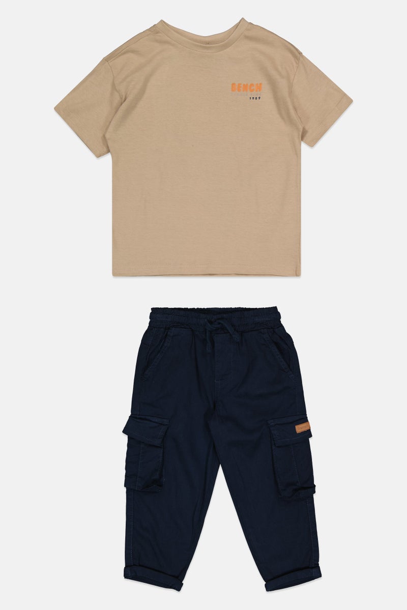 Bench طقم أولاد للأطفال مكون من قطعتين بأكمام قصيرة وسروال، متعدد الألوان - Image 2