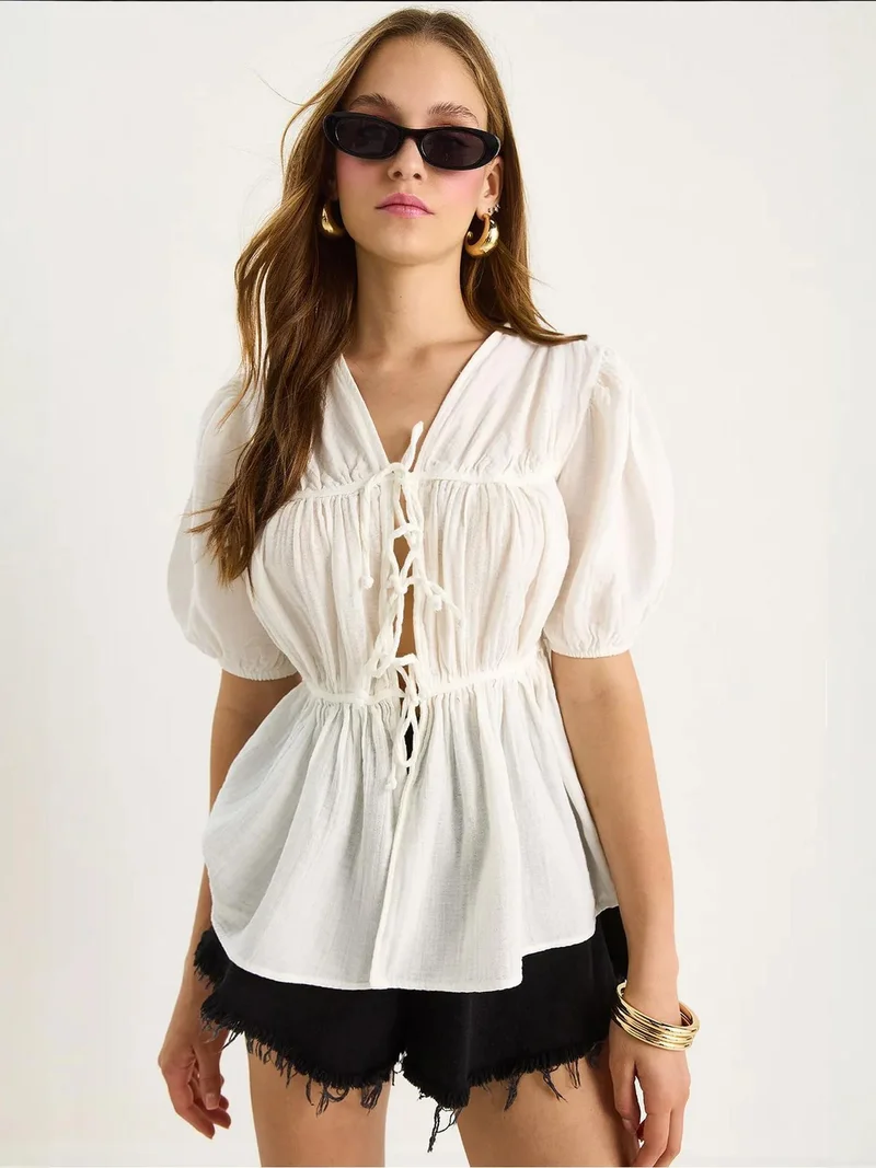 LUCCI V-neck Tie Closure Blouse