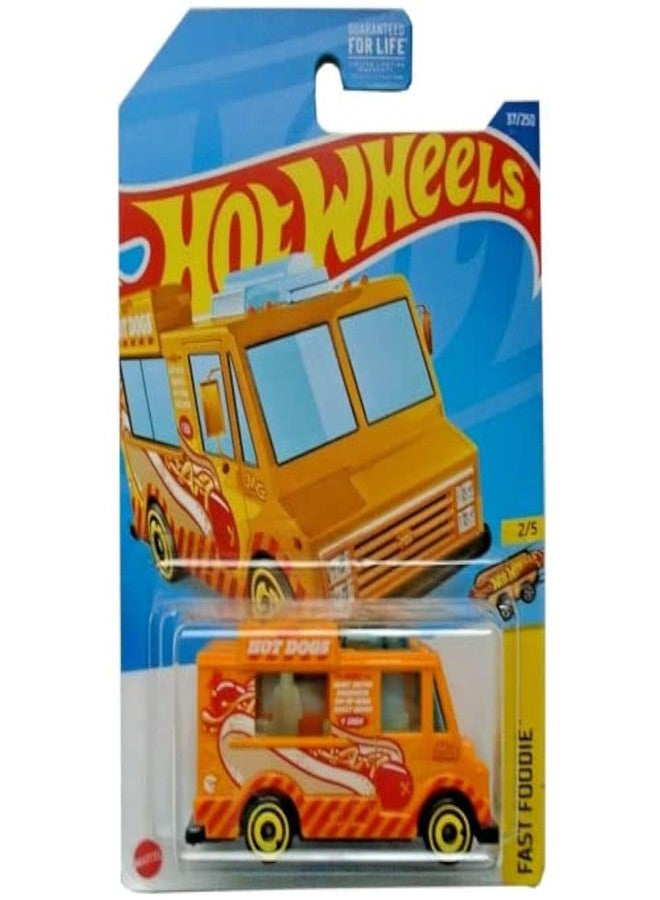 Hot Wheels 2022 - Quick Bite - Treasure Hunt - Fast Foodie 2/5 - #37/250 - Image 1