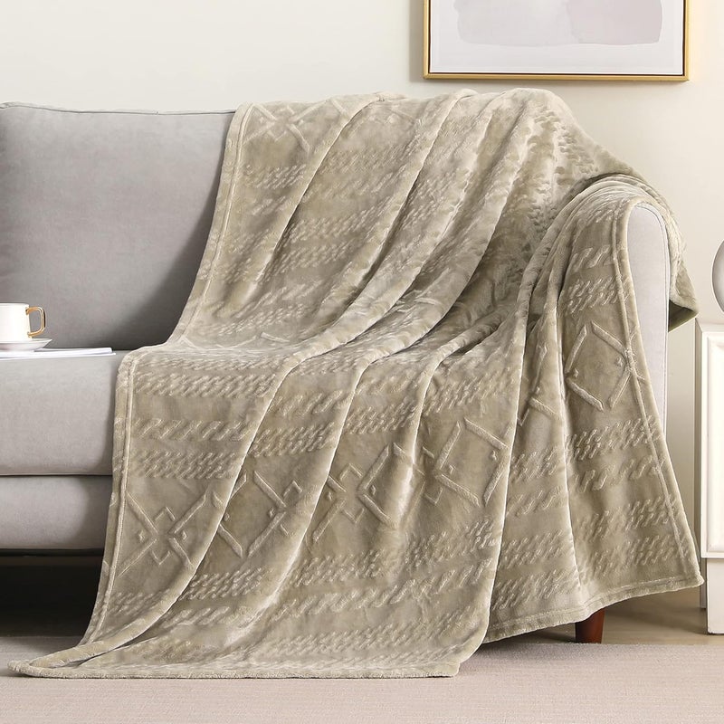 Exclusivo Mezcla Soft Champagne Throw Blanket - Lightweight Fleece Sofa Bed Blanket with Decorative Pattern, 50x60 Inches - Image 3