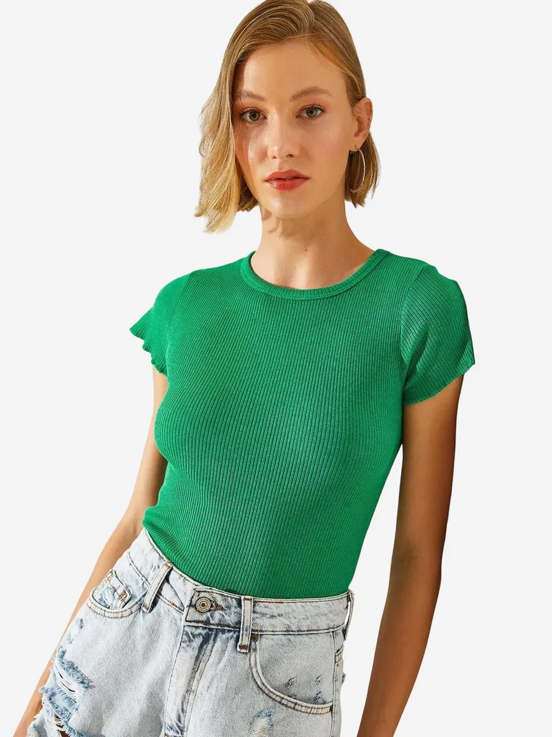 LUCCI Cropped Basic Top