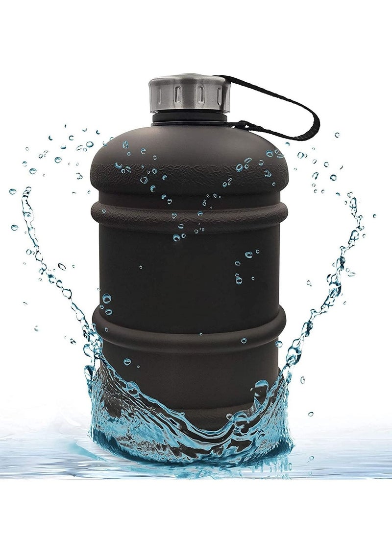 زجاجة مياه للياقة البدنية سعة كبيرة مانعة للتسرب مقاومة للسقوط ومقاومة للانفجار غلاية رياضية PETG ضخمة حاوية شرب هيدراتية مع مقبض لصالة اللياقة البدنية في الهواء الطلق - Image 1