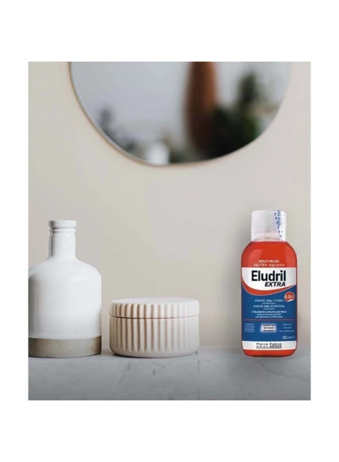 Eludril Extra Mouthwash 300ml - Image 4
