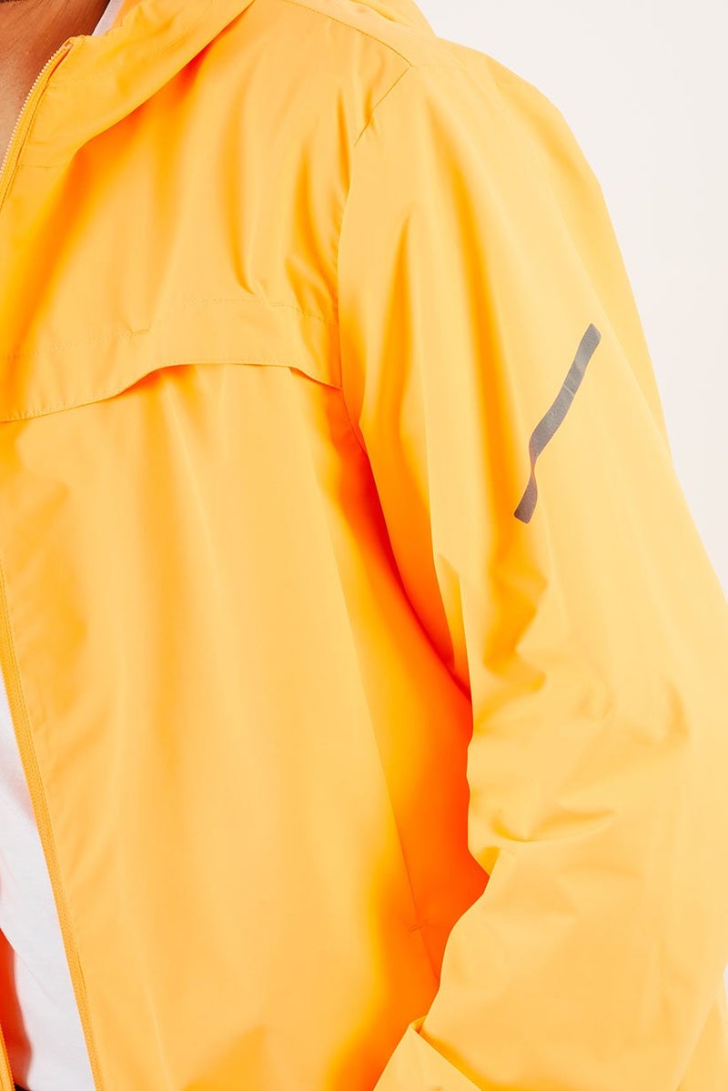 Tchibo جاكيت رياضي للرجال بأكمام طويلة وقبعة مقاوم للرياح، برتقالي نيون - Image 2