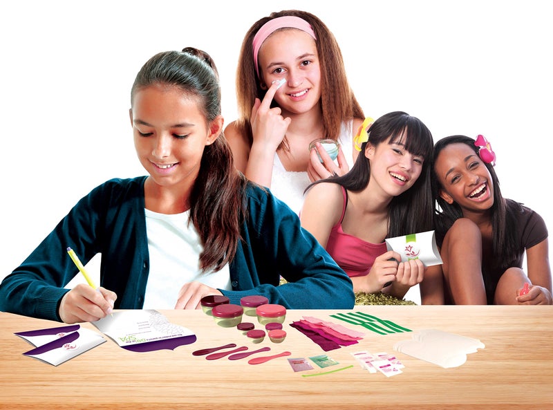 SMARTLAB Toys All-Natural Spa Day - Make Fizzy Bath Bombs, Creamy Face Masks & More with 48 Pieces - Image 2