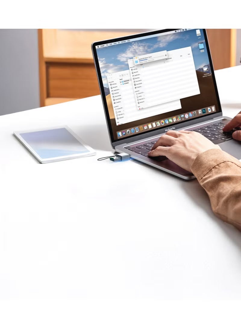 Green Lion 2-in-1 Card Reader USB-A & USB-C for Micro SD / TF Cards, 480Mbps Transfer Speed, Plug & Play, Aluminum Alloy, Up to 2TB – Grey - Image 3