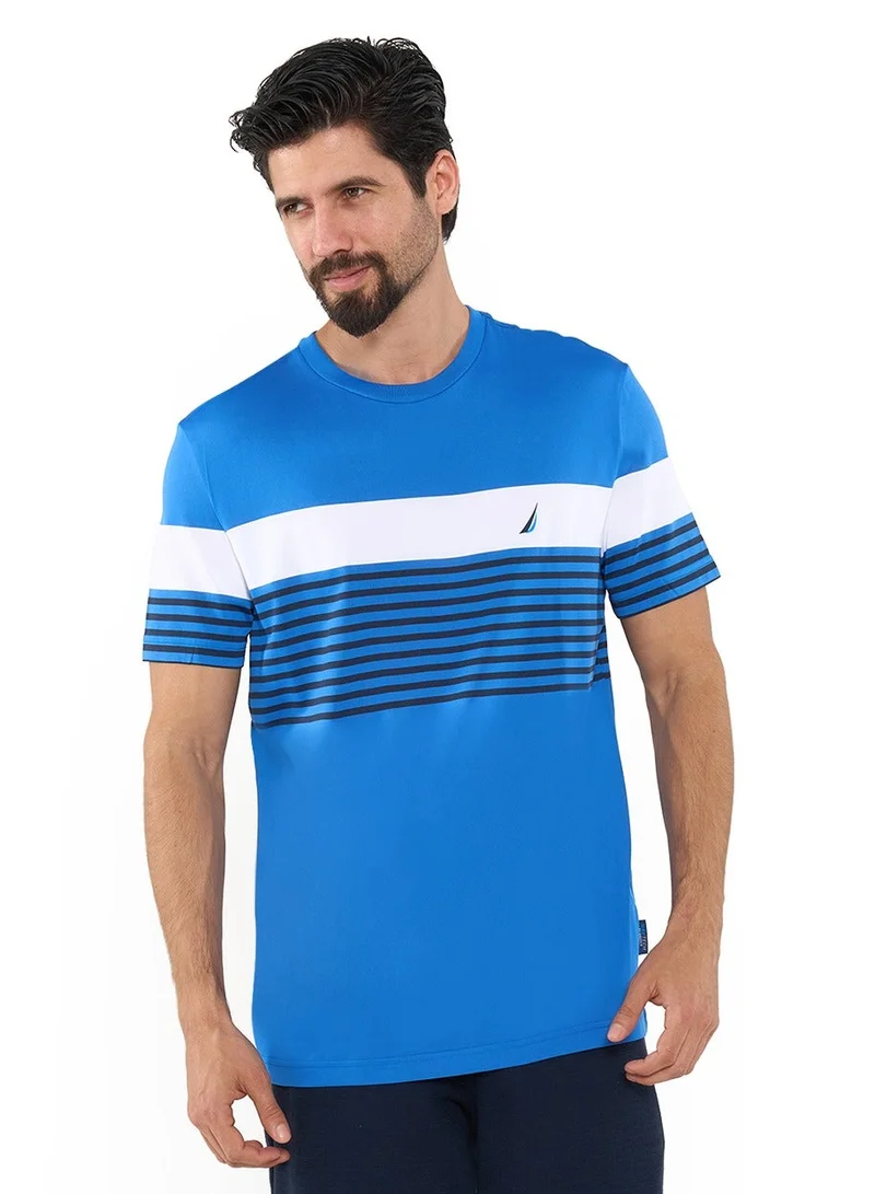 نوتيكا تيشيرت بياقة دائرية مريح بنقوش مخططة متباينة بتقنية دراي-فِت