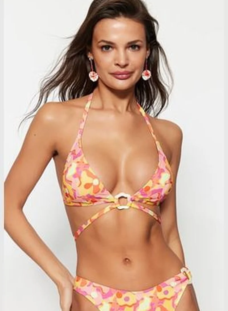 trendyol Abstract Pattern Triangle Accessorized Bikini Top TBESS23BU00265
