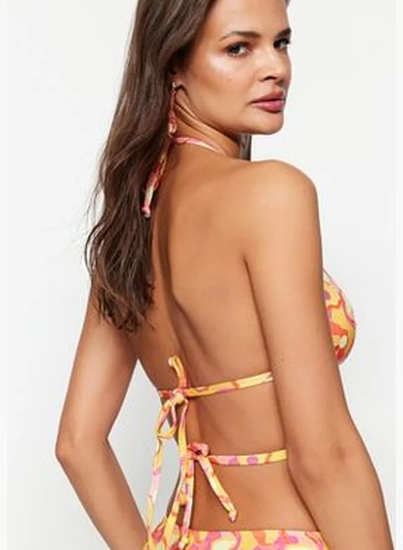 trendyol Abstract Pattern Triangle Accessorized Bikini Top TBESS23BU00265