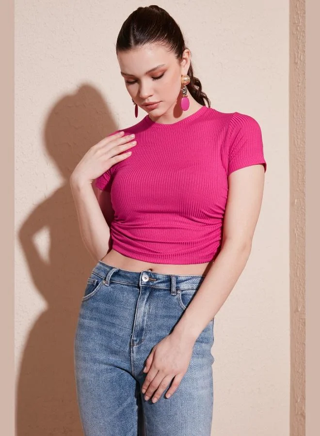 ليلا بلوزة قصيرة بأكمام قصيرة بلمسة جانبية للنساء