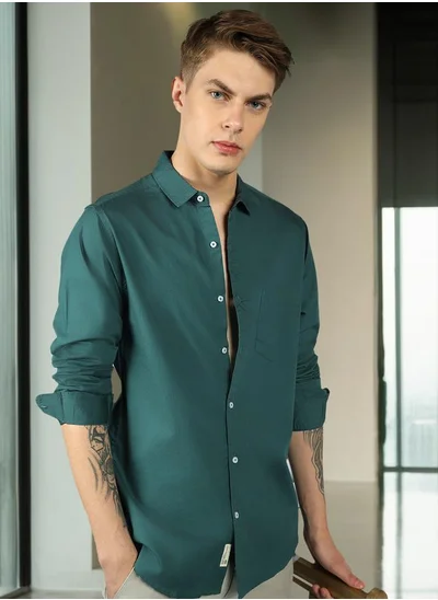 دينيس لينغو Men's Slim Fit Peacock Blue Casual Cotton Spread Shirt