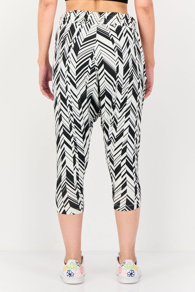 Nike سروال اليوغا الرياضي للنساء، متعدد الألوان - Image 3