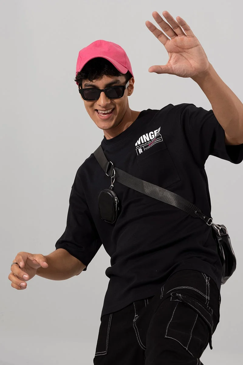 سنيتش تيشيرت أسود فضفاض ميتا مورفوسيس