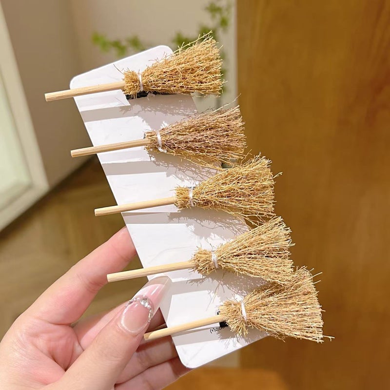 Creative Broom-Shaped Hair Clip for Women, Cute Side Bangs Clip - Image 1