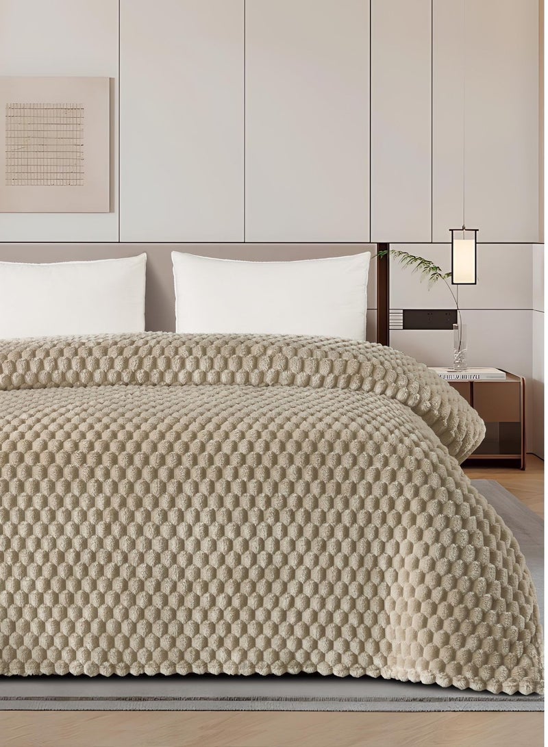 مينج لي بطانيه نفرين مخمليه  ساده محفور مقاس  220*240سم - Image 2