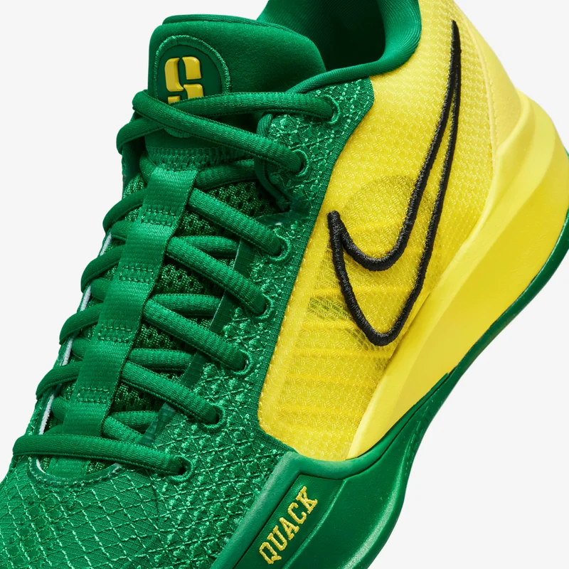 Nike BKLYN's Finest' Basketball Shoes