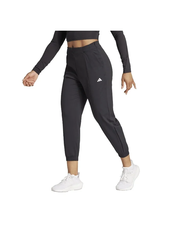 adidas بنطلون نسائي رياضي aeroready أساسي بتصميم بسيط وشعار منسوج