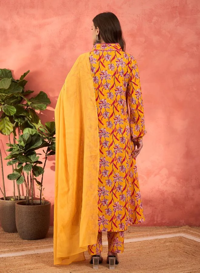 SASSAFRAS SASSAFRAS Yellow Floral Cambric V Neck Kurta, Pencil Pants and Dupatta Set