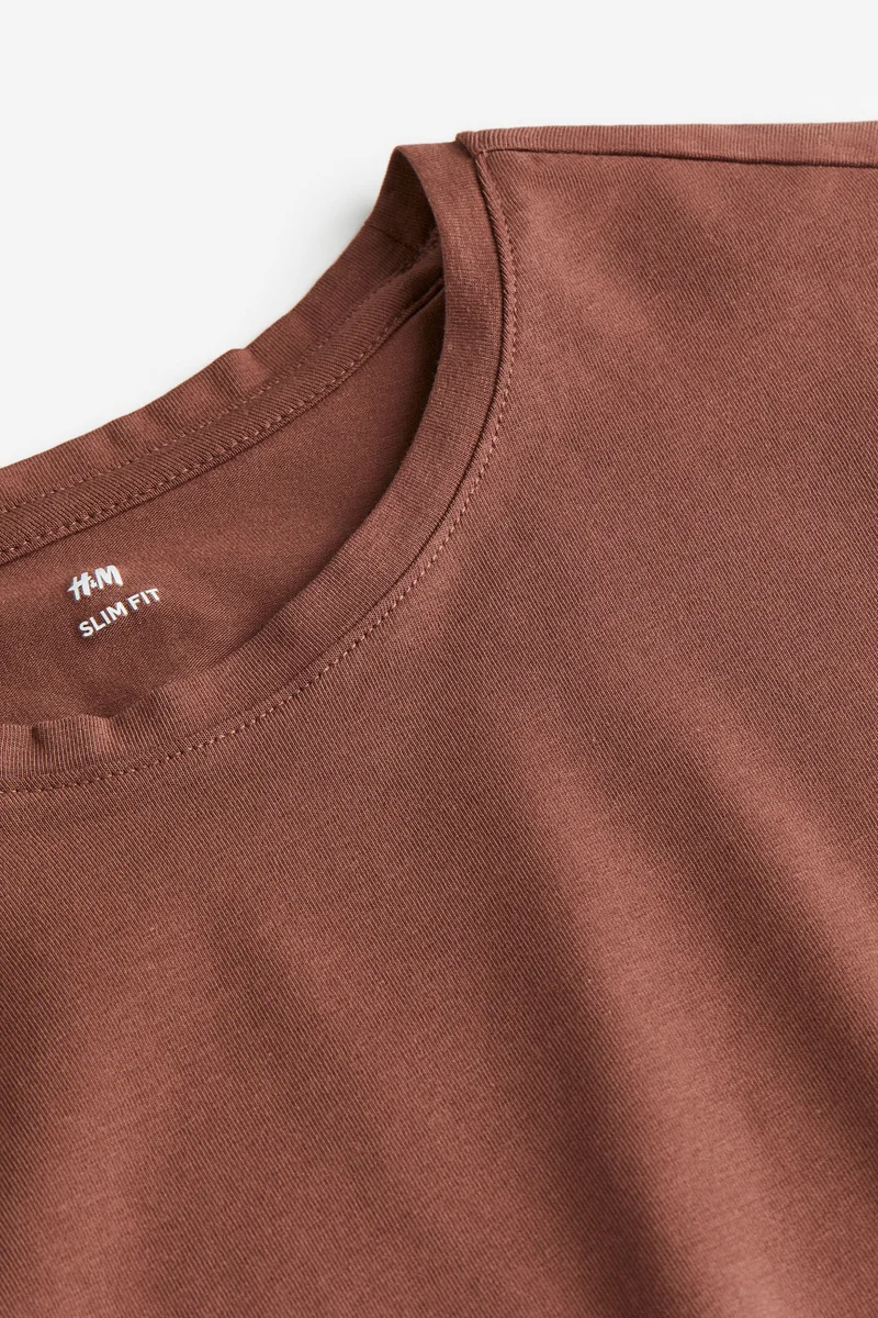 اتش اند ام تي-شيرت بقصّة سلِم - عبوة من 5 قطع