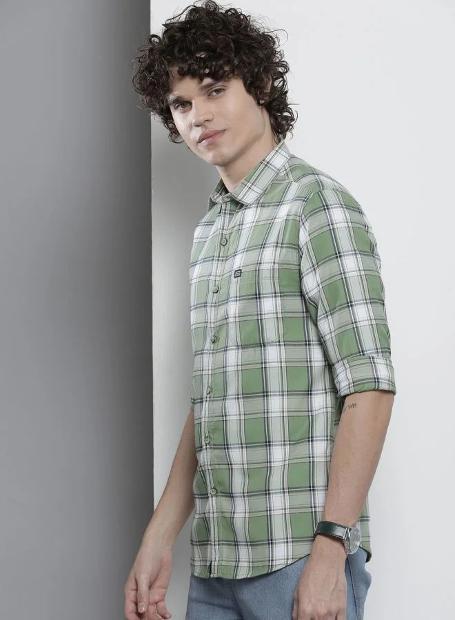 شركة المرآب الهندية Men Regular Fit Checkered Full Sleeves Cutaway Collar Casual Shirt