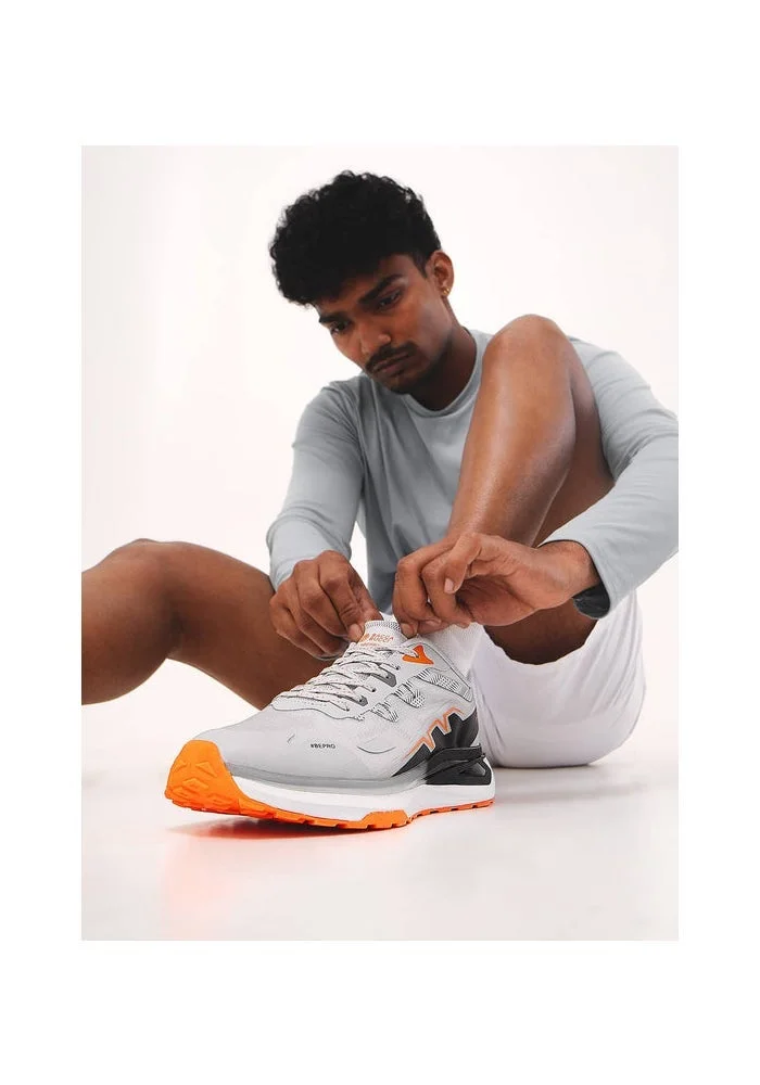 باكا بوتشي أحذية تدريب رجالية شبكية برباط من مجموعة أكسيوم