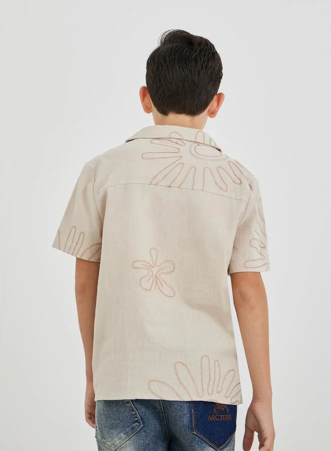 Styli Styli Embroidered Resort Collar Short Sleeve Shirt