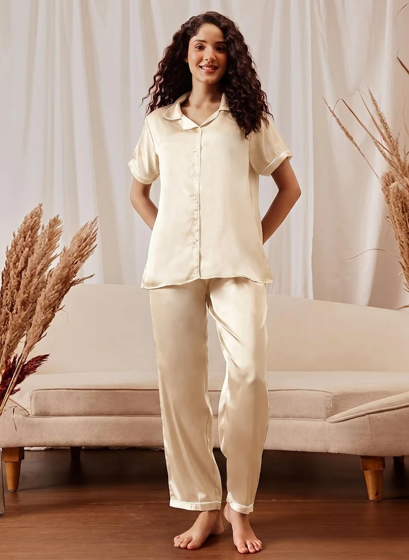 كلوفيا Clovia Button-Down Shirt & Pyjama Set in Off-White - Satin