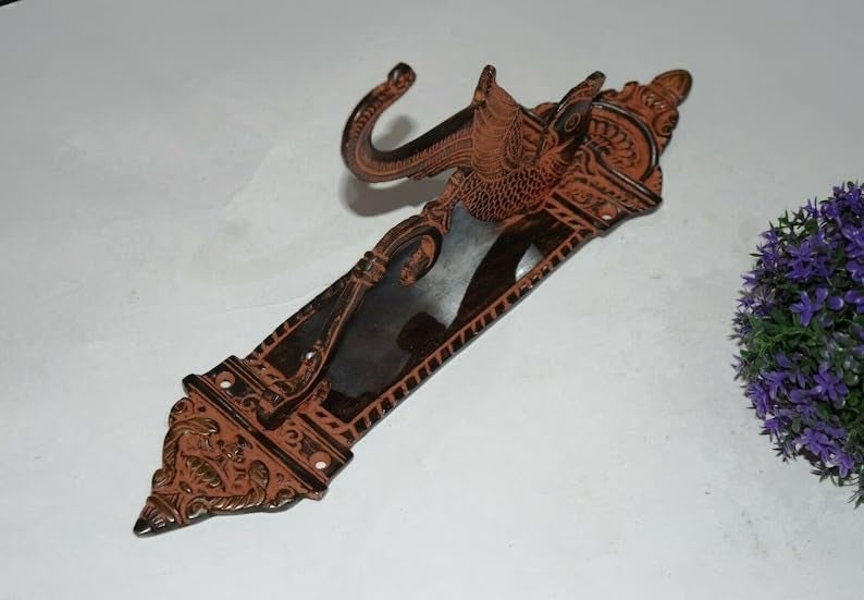 Das Traders Brass Parrot Wall Hook | Echo Bird Wall Towel Hanger | Peacock Shape Bathroom Wall Decor Antique red Colour for Home and mandir - Image 2
