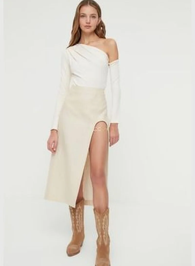 trendyol Ecru Asymmetrical Collar Long Sleeved Flexible Knitted Bodysuit TWOAW22BD0080