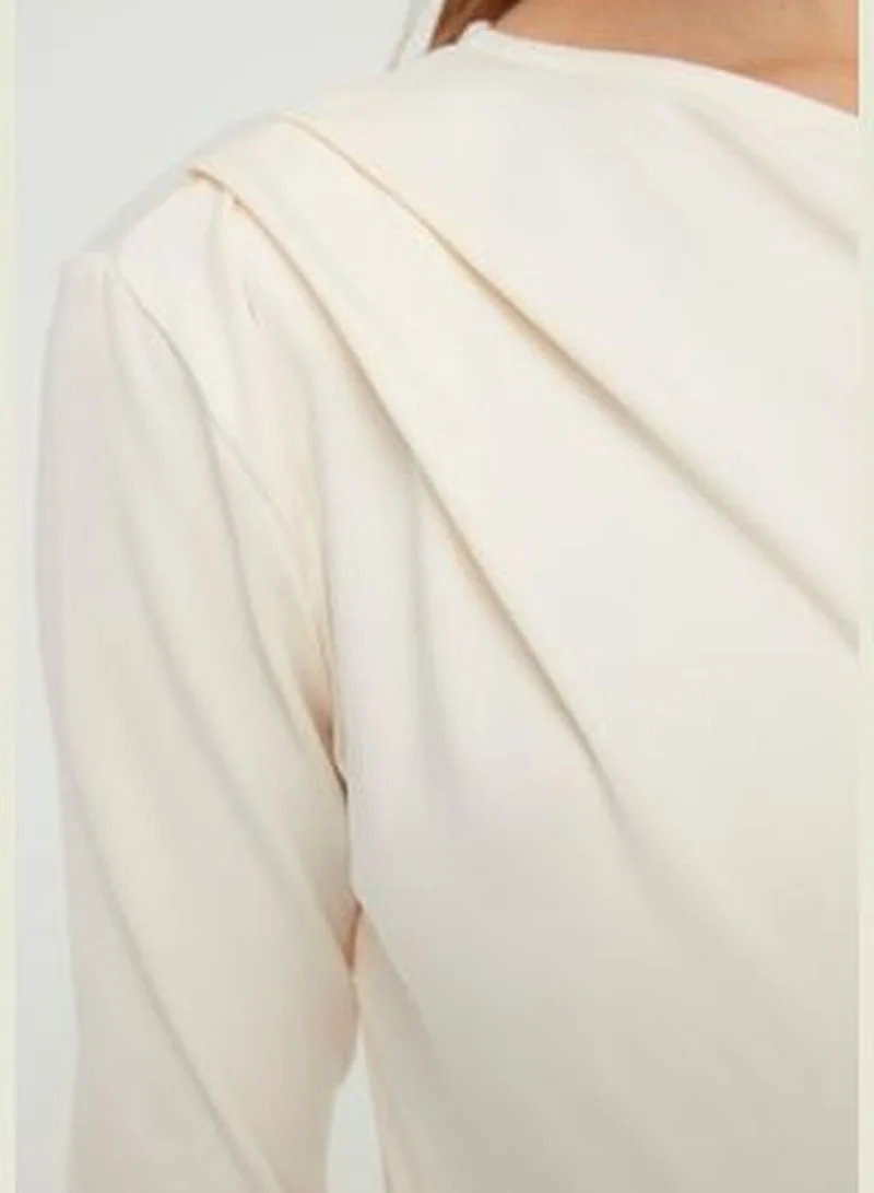 trendyol Ecru Asymmetrical Collar Long Sleeved Flexible Knitted Bodysuit TWOAW22BD0080