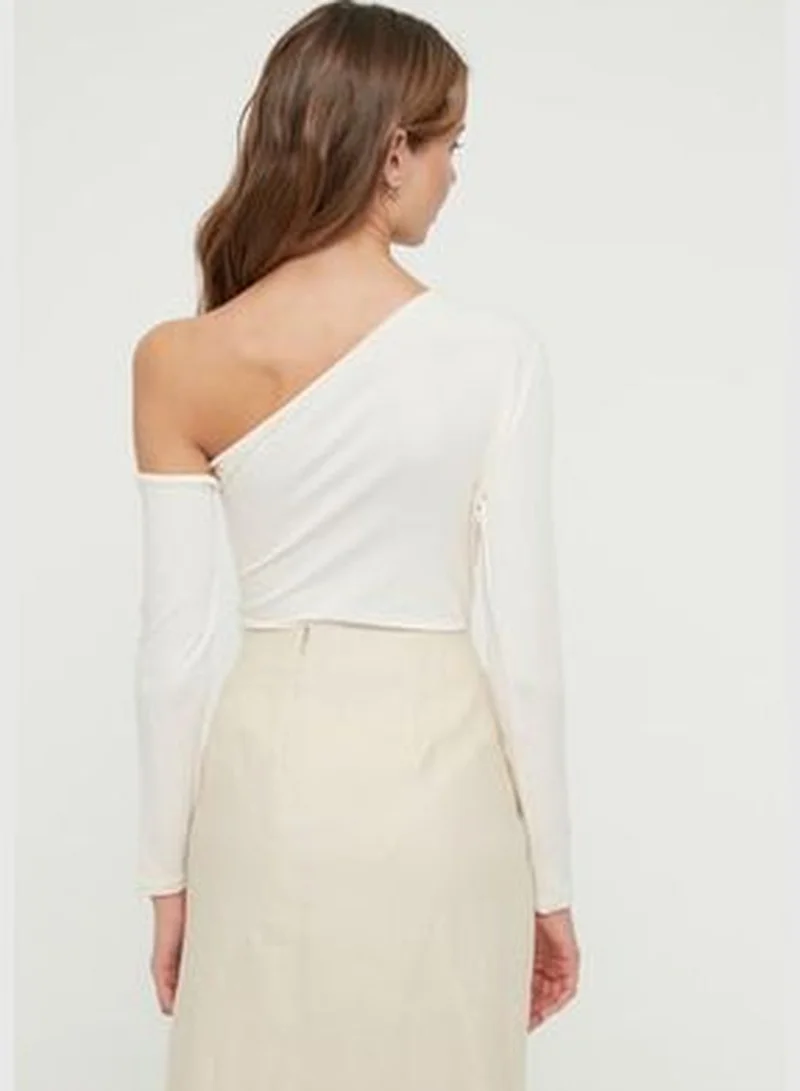 trendyol Ecru Asymmetrical Collar Long Sleeved Flexible Knitted Bodysuit TWOAW22BD0080