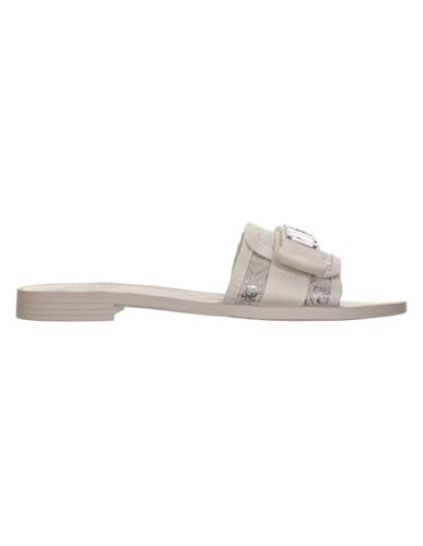 Guess Women's ELYZE Flat Sandal, Light Natural/Silver 110, 5.5 - Image 2