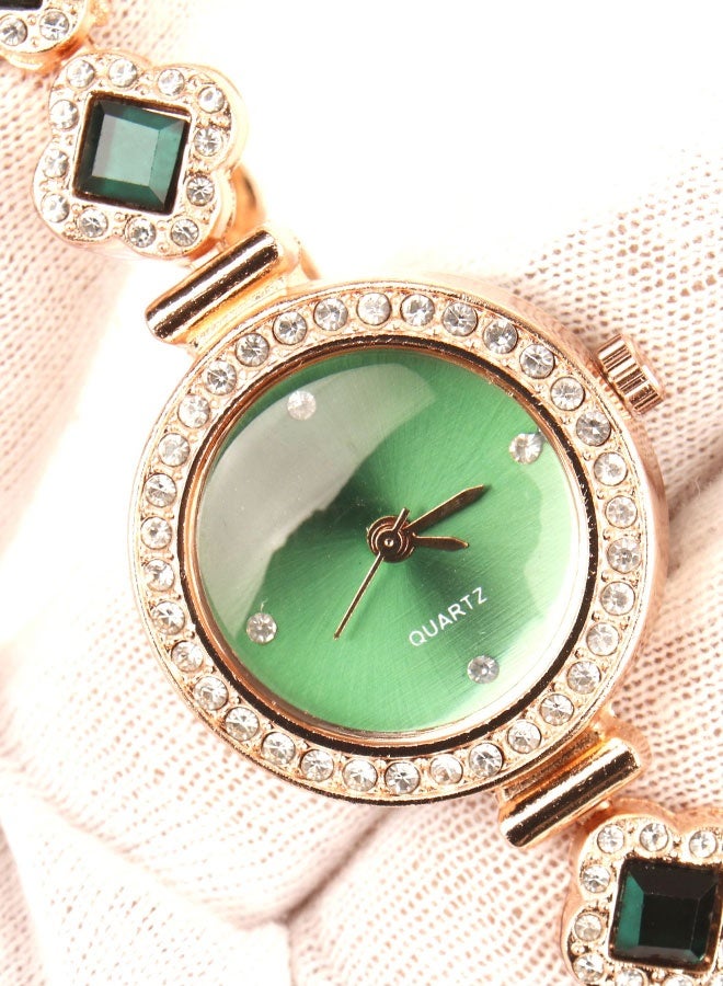 Chic Women’s Quartz Wristwatch – Green Dial with Rose Gold – Stainless Steel Bracelet with Stone Accents – Elegant and Stylish Watch for Daily Wear and Special Occasions – Top Women’s Fashion Watch - Image 4