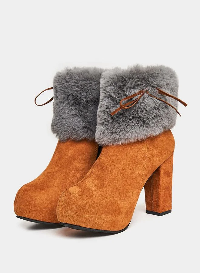 Styli Platform Fluff Cuff Ankle Boots