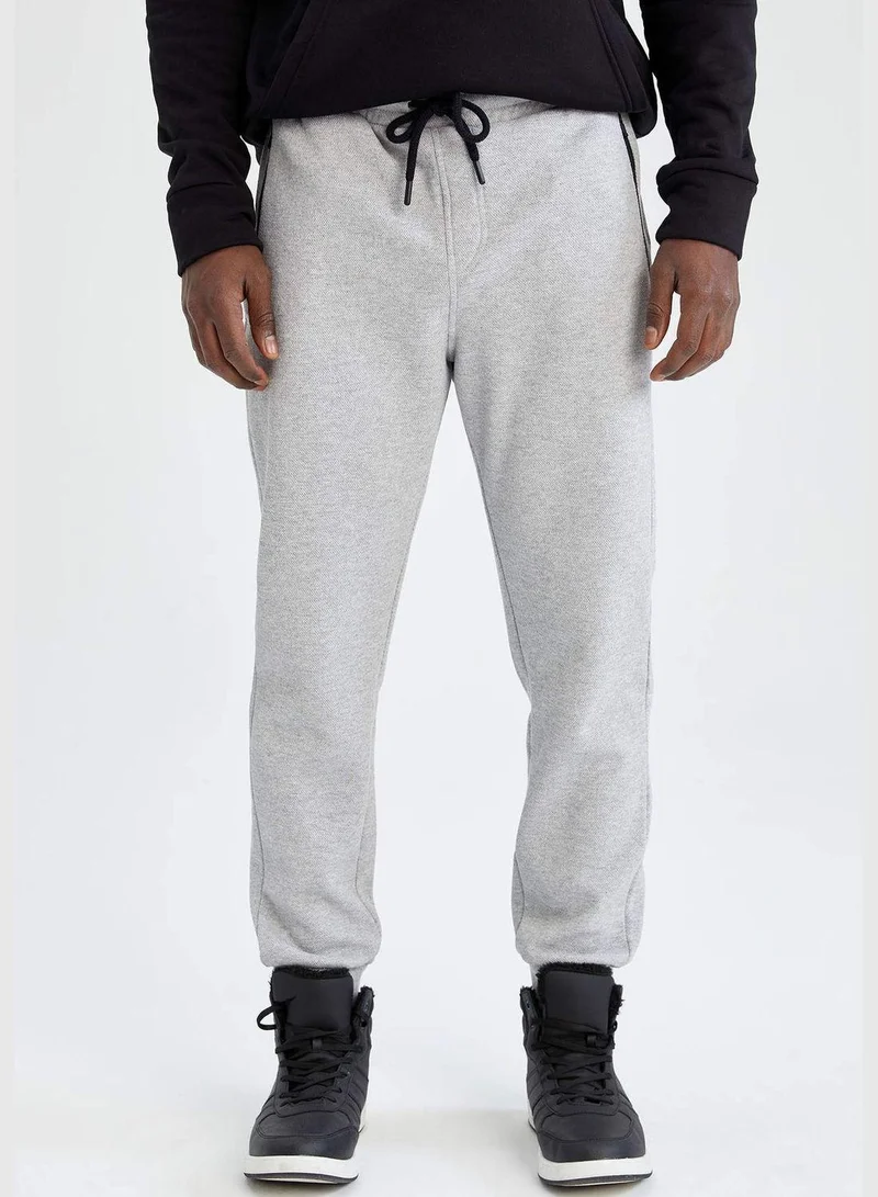 DeFacto Slim Fit Knitted Jogger