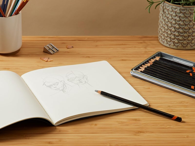 MOLESKINE Moleskine Art Sketch Album, Soft Cover, Square (7.5" x 7.5") Plain/Blank, Black, 88 Pages  - Image 2