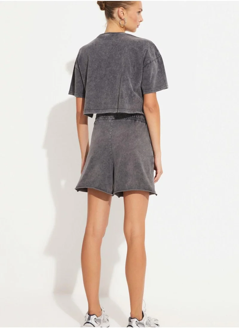 JUNE Crew Neck T-shirt And Short Set