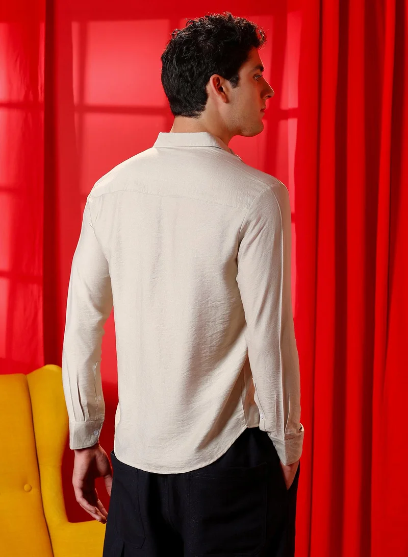 Campus Sutra Men's Off-White Solid Regular Shirt