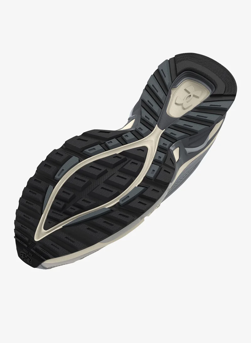 UNDER ARMOUR  Hovr Apparition Rtrftr Tc for Men | Best Price UAE