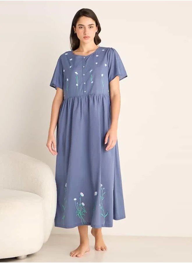 فاف Embroidered Night Dress with Round Neck and Short Sleeves