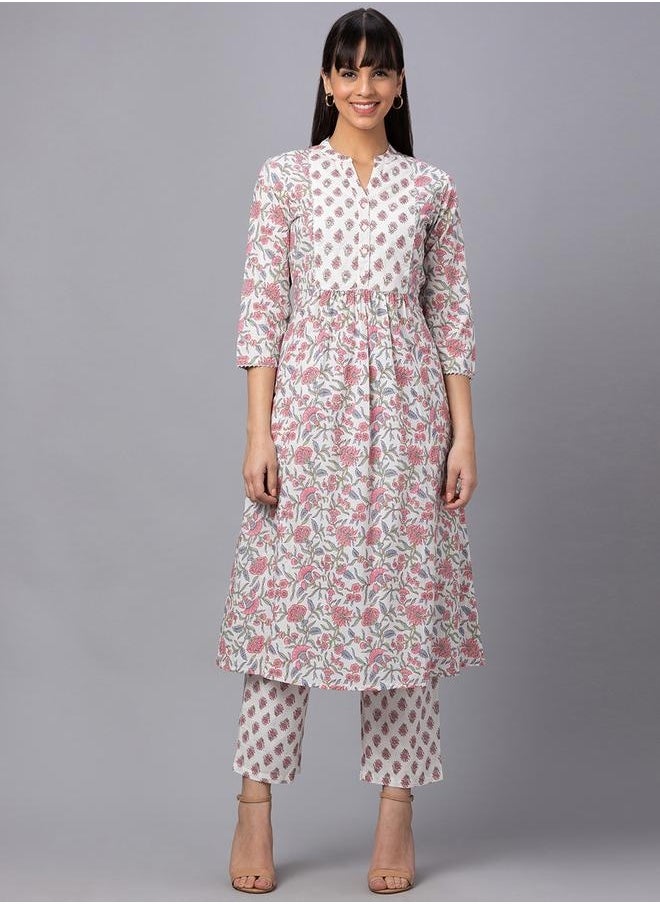 Globus Women Ivory Mandarin Collar Printed Panelled Kurta Set with Trouser - pzsku/Z913A0A445FCCDC73D27FZ/45/_/1740487918/5900a48d-699c-48dd-820b-f5ee1e15cf2d