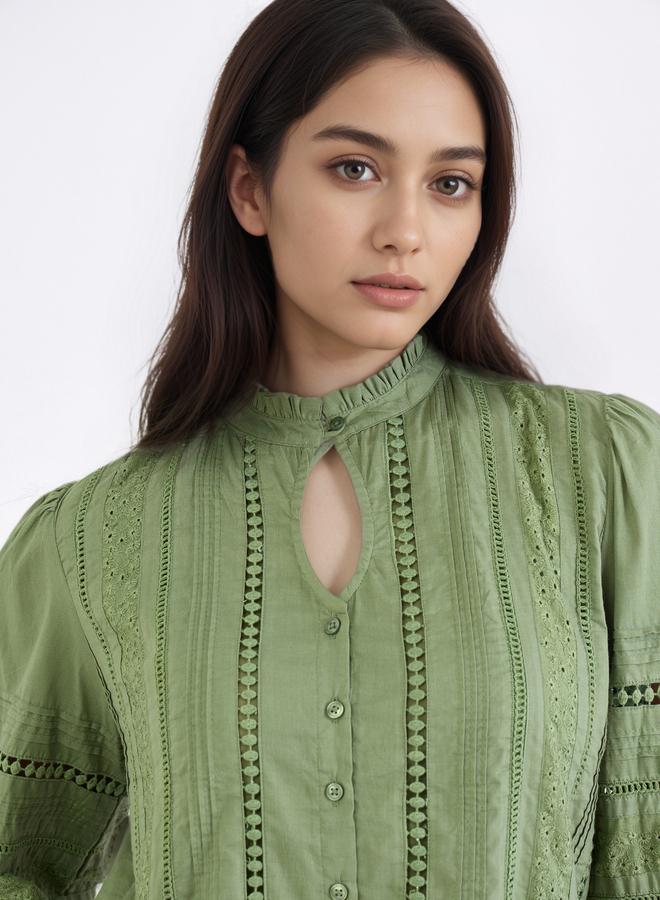 ستايلي بلوزة بتفاصيل شيفلي وأكمام طويلة - Image 3