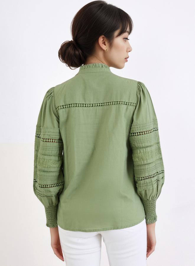 ستايلي بلوزة بتفاصيل شيفلي وأكمام طويلة - Image 4