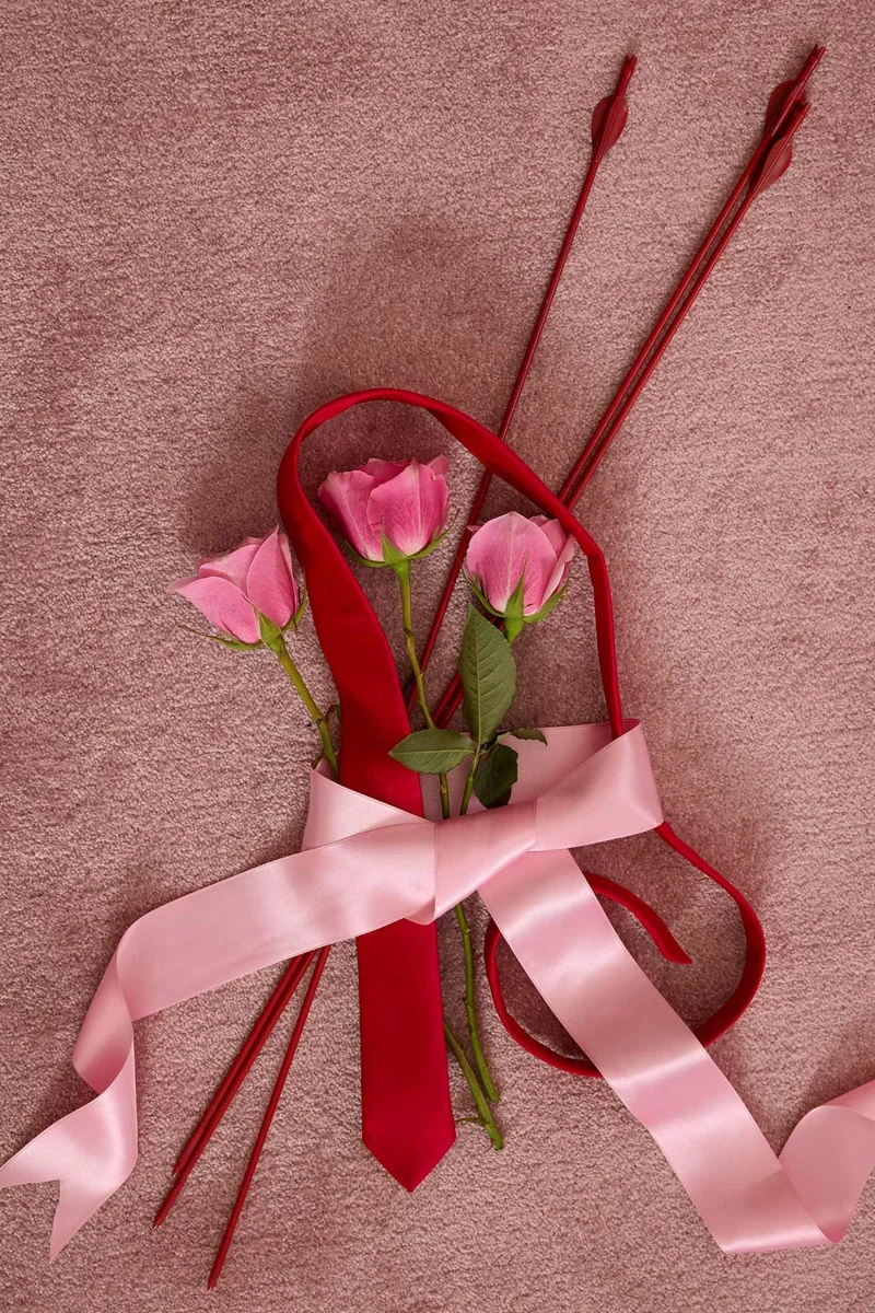 ديفاكتو Tie