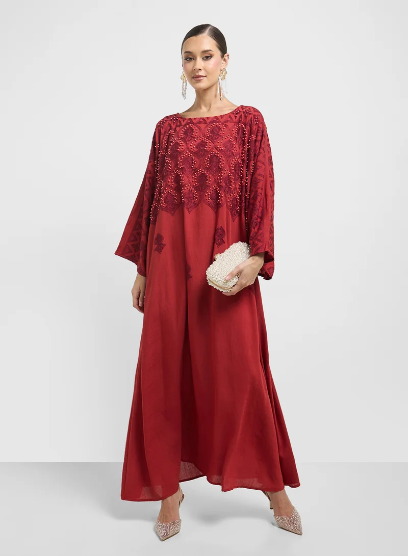 Khizana Embroidered Jalabiya
