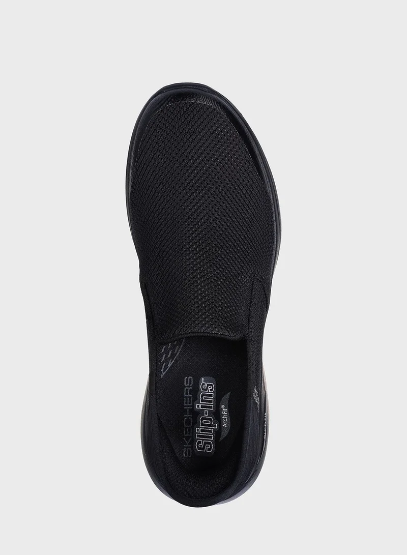 SKECHERS Slip-Ins Go Walk Arch Fit - Hands Free
