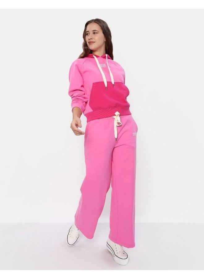 American Eagle - بنطال رياضي من الصوف بقصة واسعة من AE Graphic - Image 1