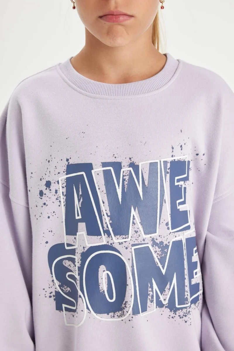 ديفاكتو Girl's Oversize Wide Pattern Crew Neck Printed Sweatshirt D2880A824WN
